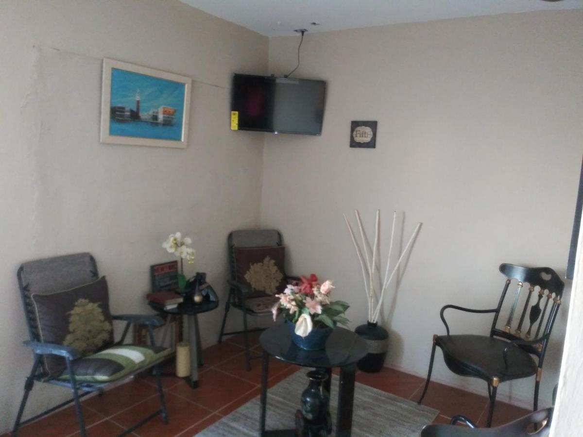 Bon Soleil Stadium Guesthome Miramar Εξωτερικό φωτογραφία